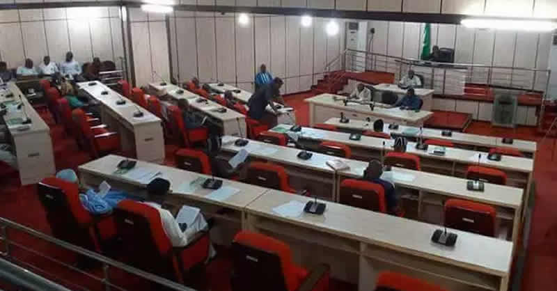 Thugs break into Benue Assembly, legislators reject Ortom’s pension bill