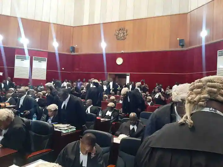 Breaking: Tribunal imposes a ban on using phones, other devices in courtroom